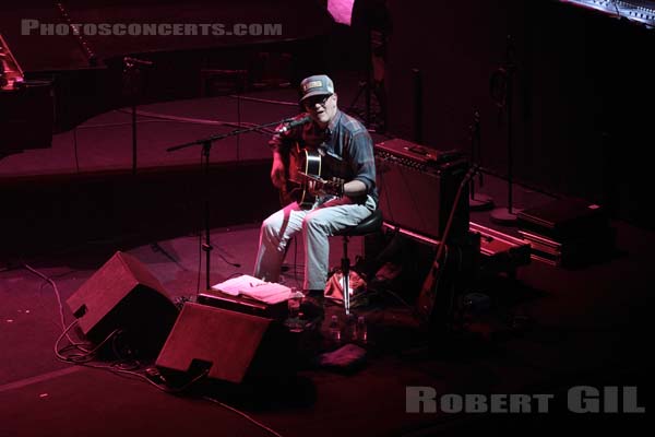 LAMBCHOP - 2013-07-01 - PARIS - Cite de la Musique - 